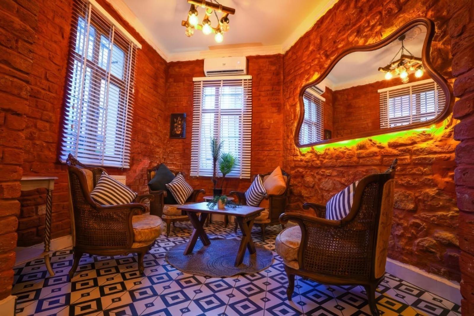 White Bolshoi Rooms Istanbul Exterior photo